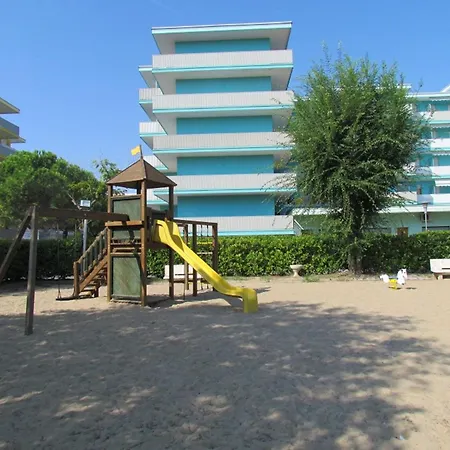 Bright Flat With Pools * ビビオーネ