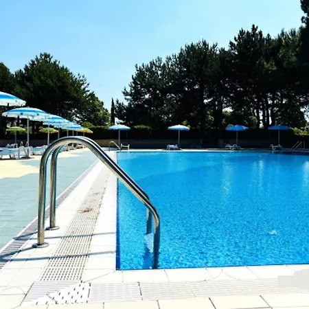 Bright Flat With Pools Appartement Bibione